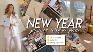 NEW YEAR PLAN WITH ME | setting *big* goals, making a vision board, & organizing my life for 2025 💭