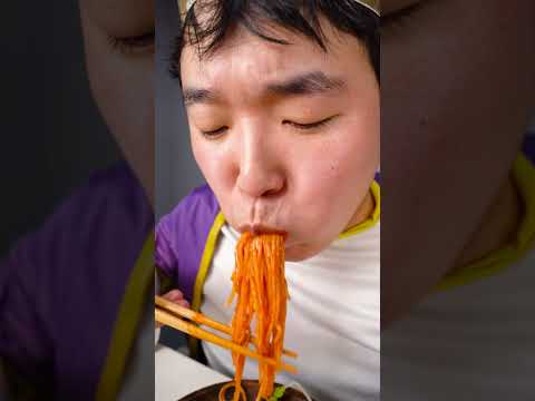 Spicy Noodles with FRIED WHOLE CHICKEN WITH CHEESE POWDER 🍗 Mukbang Asmr #shorts