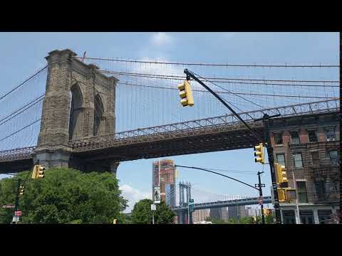 Brooklyn Bridge from below - Brooklyn Bridge Park