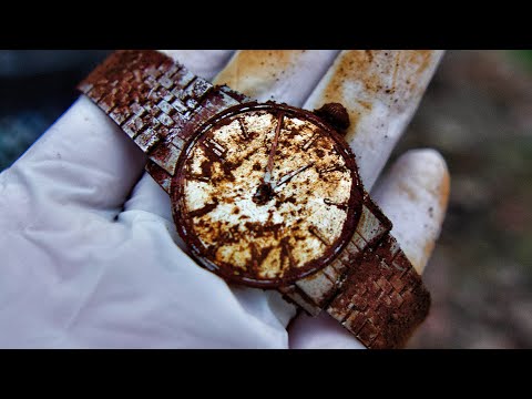 Full restoration of heavily rusted 1890 Seiko watch