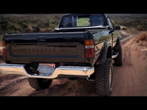 1994 Toyota Pickup Walk Around