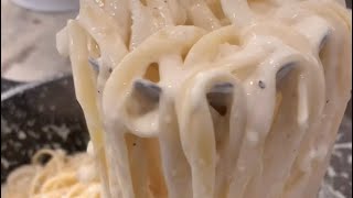 The BEST fettuccine Alfredo recipe #shorts