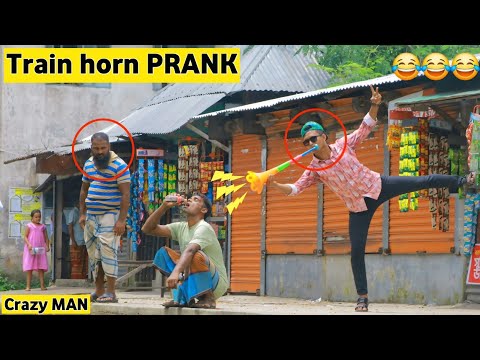 Viral Train Horn PRANK | the Best of train horn PRANK | Train Horn PRANK | Prank video on ComicaL TV