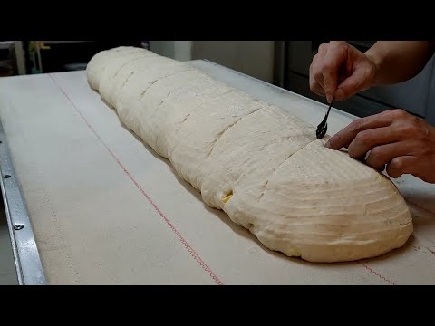 Amazing Giant Baguette Bread Stick Making   /巨無霸法國麵包製作-Taiwan Street Food