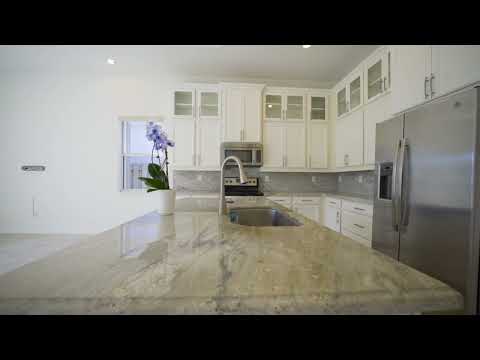 Check out this beautiful Venetian Parc home in Miami, Florida!