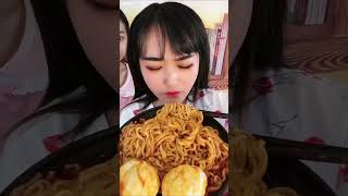 Noodle Yiyen Çinli Kız  I  Noodle Yemek  I  ASMR Videos #noodleasmr