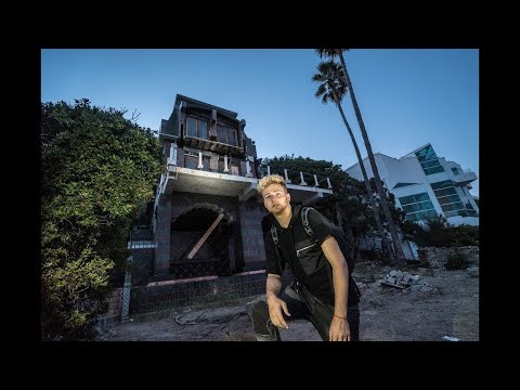 Exploring a $9,000,000 Abandoned Beach Mansion with a Secret Room!