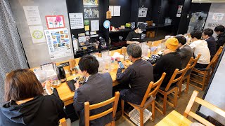 料理メニューはたったひとつ!働く男達が殺到する行列店の肉そばが凄い