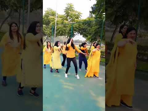 #Fit rehne k liye #dance bahot zaruri hai  #teribaatonmeinaisauljhajiya #viral #shortsvideo #shorts