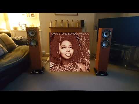 Angie Stone - I Wish I Didn't Miss You.  #Arcam #Rega #Tannoy speakers #TweakerMan's power cable.