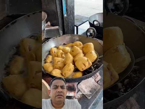 Bread pakoda ASMR #streetfood #foodie #food #indianstreetfood #music #viralvideoviralvideo