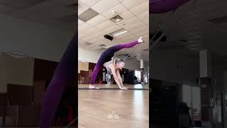 Daily strength and flexibility practice #flexibility  #shorts #yogaexercise