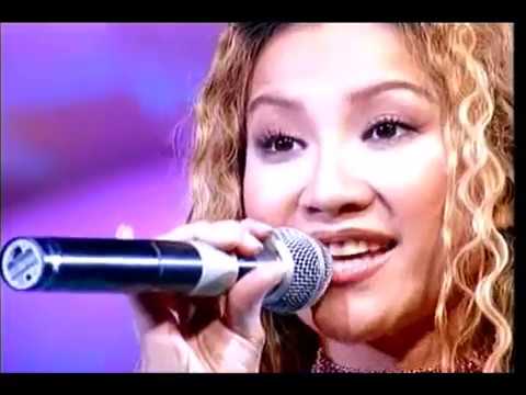 2000 CCTV MTV李玟榮獲“國際最佳女藝人”