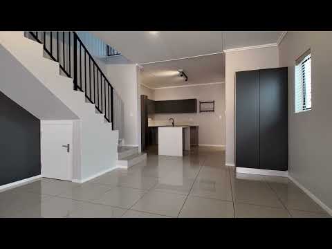 3 Bedroom Townhouse For Sale in Bryanston, Sandton