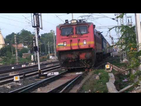 पनवेल-गोरखपुर एक्सप्रेस का विदिशा से प्रस्थान| Panvel gorakhpur express departing VIDISHA