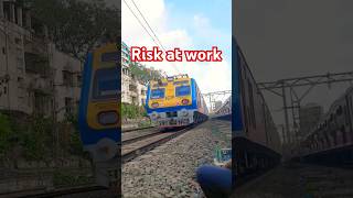 Railway Risky work #railwaysafety #railexperts #railoperator #railroadsafety #railwaymaintenance