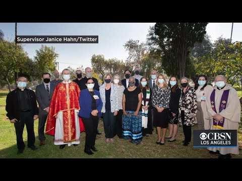 LA County Hosts Ceremony To Mark Burial Of 1,740 Unclaimed Dead Who Passed In 2018