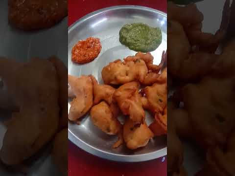 Makar Sankranti special pyar ke pakode with chutney 😋😋 #shorts #pyajkepakode