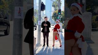 Random Person did not support the CHRISTMAS PRANK with Santa..🤦🏻‍♀️😕 Why? LA ELVÍRA #shorts