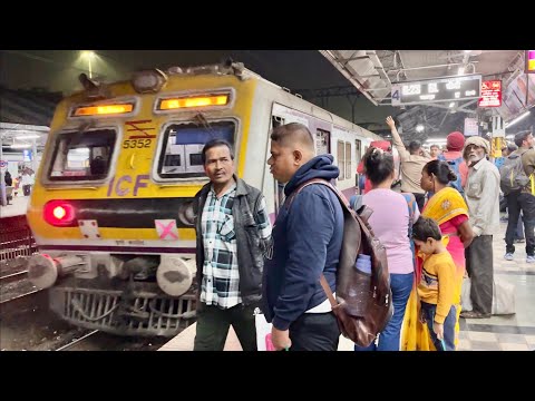 Kalyan Railways Station Mumbai ll Mumbai Local Train Arrival and Departure from Kalyan Station