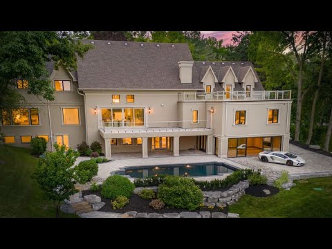 Spectacular Estate in Kingscross, Toronto