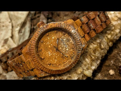 Restoration the sought-after ROLEX Day-Date watch in very poor condition