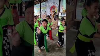 Gerakan Gemoi Penari Bali #dance #viral #dancecraze #penari