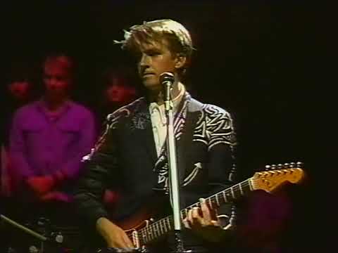 Crowded House - Don't Dream It's Over ( Live Rock Arena 1986)