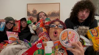 TRYING ASIAN SNACKS/ VLOGMAS DAY 12