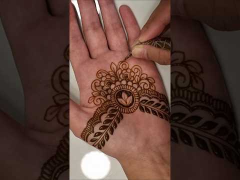 Henna therapy ✨️ #henna #mehndi #bridalmehndidesign