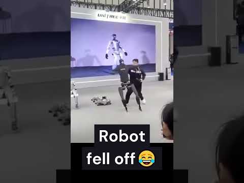 Robot fell off😂