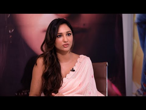 Laila Heroine Akanksha Sharma Interview | Laila Movie | Viswak Sen | Akanksha Sharma | Friday Poster