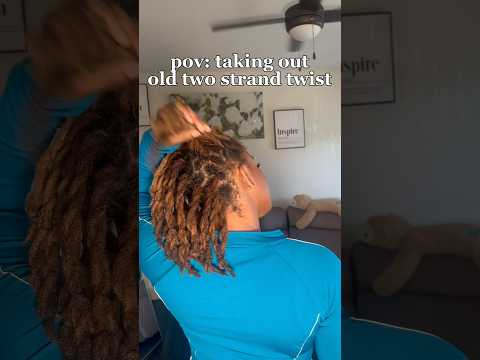 why is my hair not curly?!! taking out two strand twist 🫶🏾 #locs #locjourney #locstyles #grwm