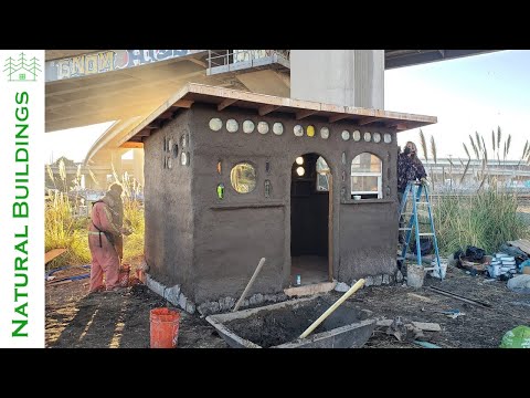 Pallet Houses Could End Homelessness