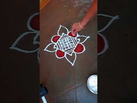 #shortsvideo#simplepadikolam#appartmentkolam#beginners#easypandagamuggulu#lakshmi's kolam