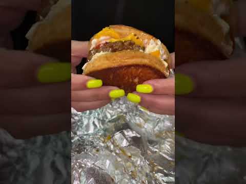 Five guys - Secret menu item! Reviewing the grilled cheese burger #londonfoodie