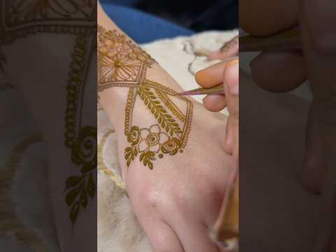 #shorts beautiful and easy back hand mehndi design