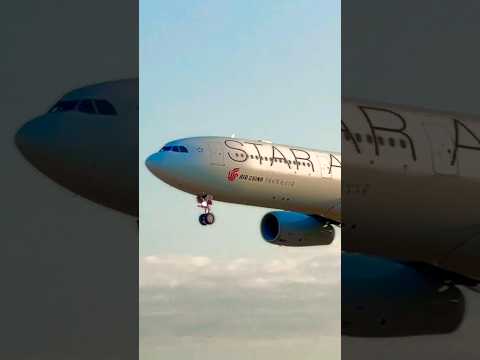 Air China landing at Barcelona #youtubeshorts #shorts #short #remix #planespotting #aviation #bcn