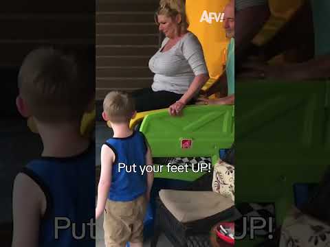 Go Granny Gooooooh, not that far 😅 #afv #fail #funnyvideos