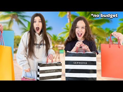 I BOUGHT my DAUGHTERS their DREAM VACATION outfits!