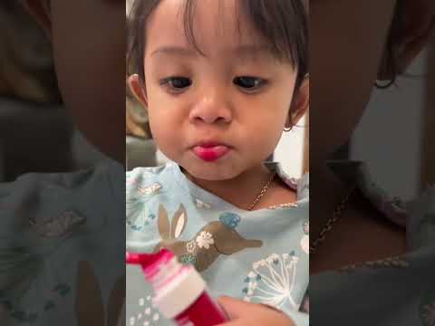 CARA PAKAI LIPTINT LEIKA ALA LEXIE, LUCU BANGET LEXIE UDAH PINTER TUTORIAL LHO GUYS 🤣 #shorts