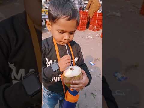 Love Ka Favourite Nariyal Paani |#subscribe#shorts#ytshorts#new#newsong#latests#love#fyp#drink#cute