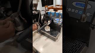 Powerful Espresso Machine 💪 | New GS3 #coffee #shorts #barista #coffee