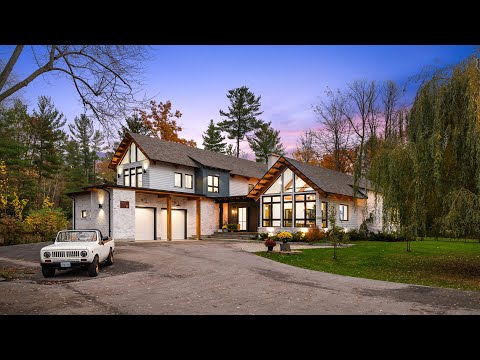 Lake Views in Ontario's Best Cottage Country Home