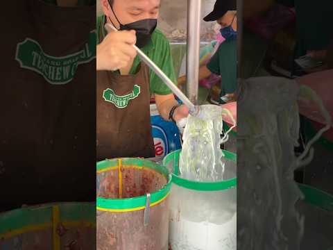 Most popular tourist chendol stall in #georgetown #penang #pulaupinang #malaysia #penangfood