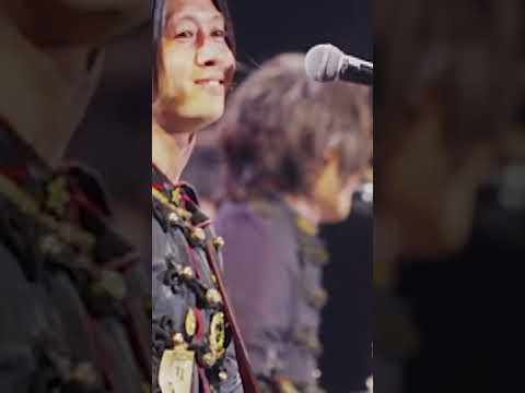 オフィシャルアプリ「be there」のMOVIEに2013年開催の「Live at QVC Marine Field」から「Stage of the ground」のライブ映像を公開しました。