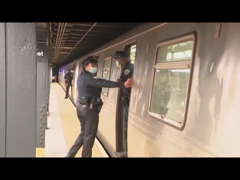 Gov. Hochul wants police on every subway train overnight