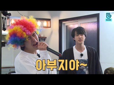 Jimin, Jin, and V singing to Superman 지민, 진, 뷔 노래방에서 슈퍼맨 부르는 장면