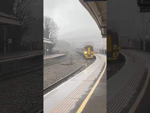 158762 & 158769 arriving into Bath Spa from Portsmouth Harbour