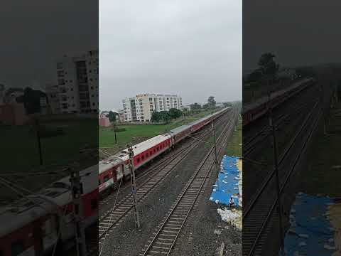 WAP -7 WITH BARAUNI EXPRESS #railway #railfan #railtrack #wap #railwaynetwork #railtransport